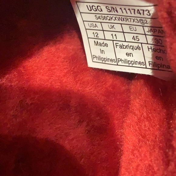UGG Fluff You Luxury Slippers (Premium Material) - Picture 12 of 12